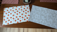 Load image into Gallery viewer, Pair of 2 Cotton Reversible Placemats
