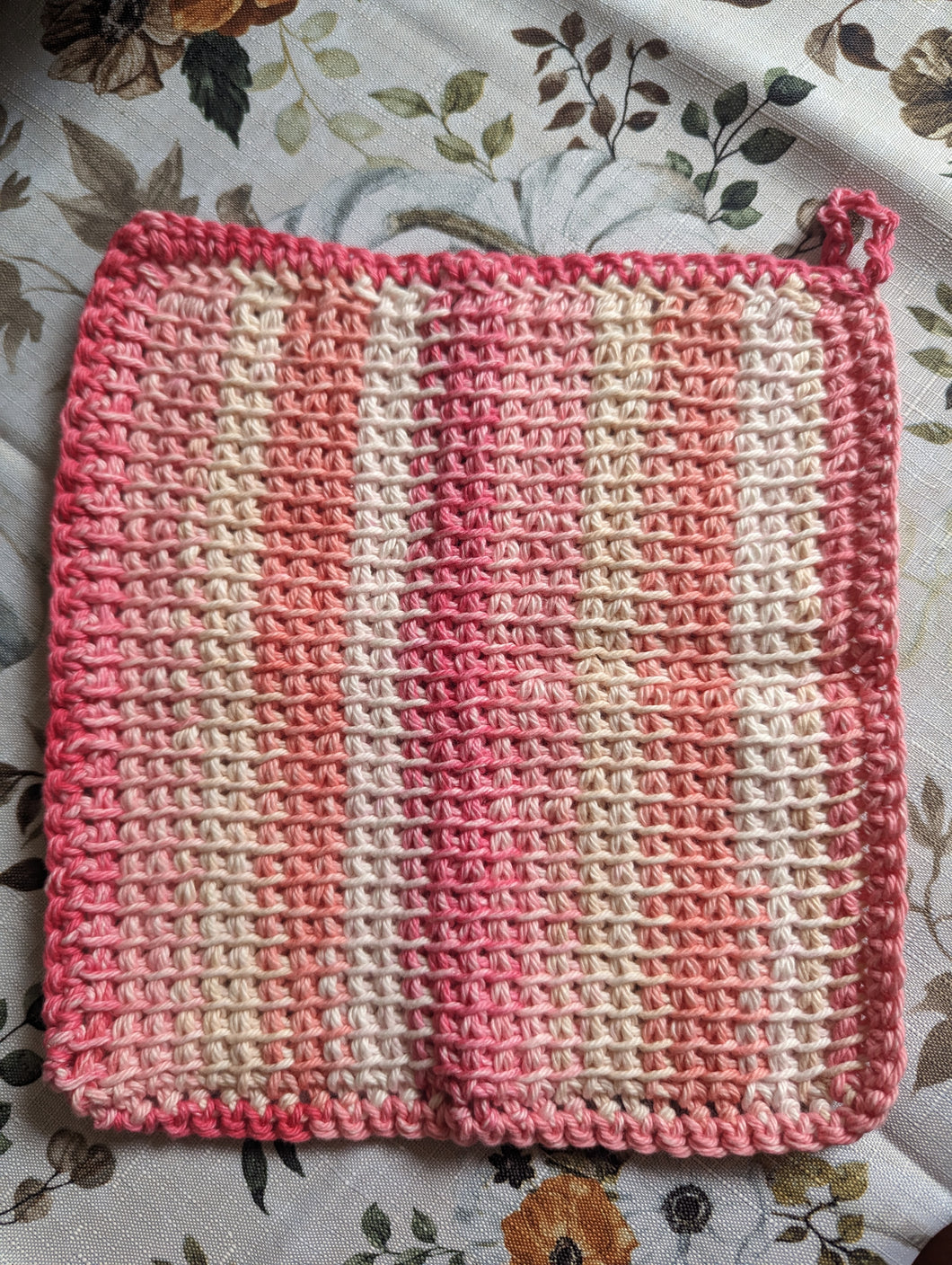 Hand crotchet cotton dish/washcloth.