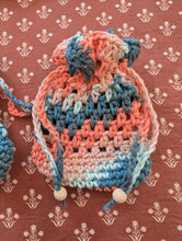 Load image into Gallery viewer, Ruffle Cotton Crotchet Soap Bag
