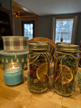 Load image into Gallery viewer, Christmas Morning Stovetop Potpourri
