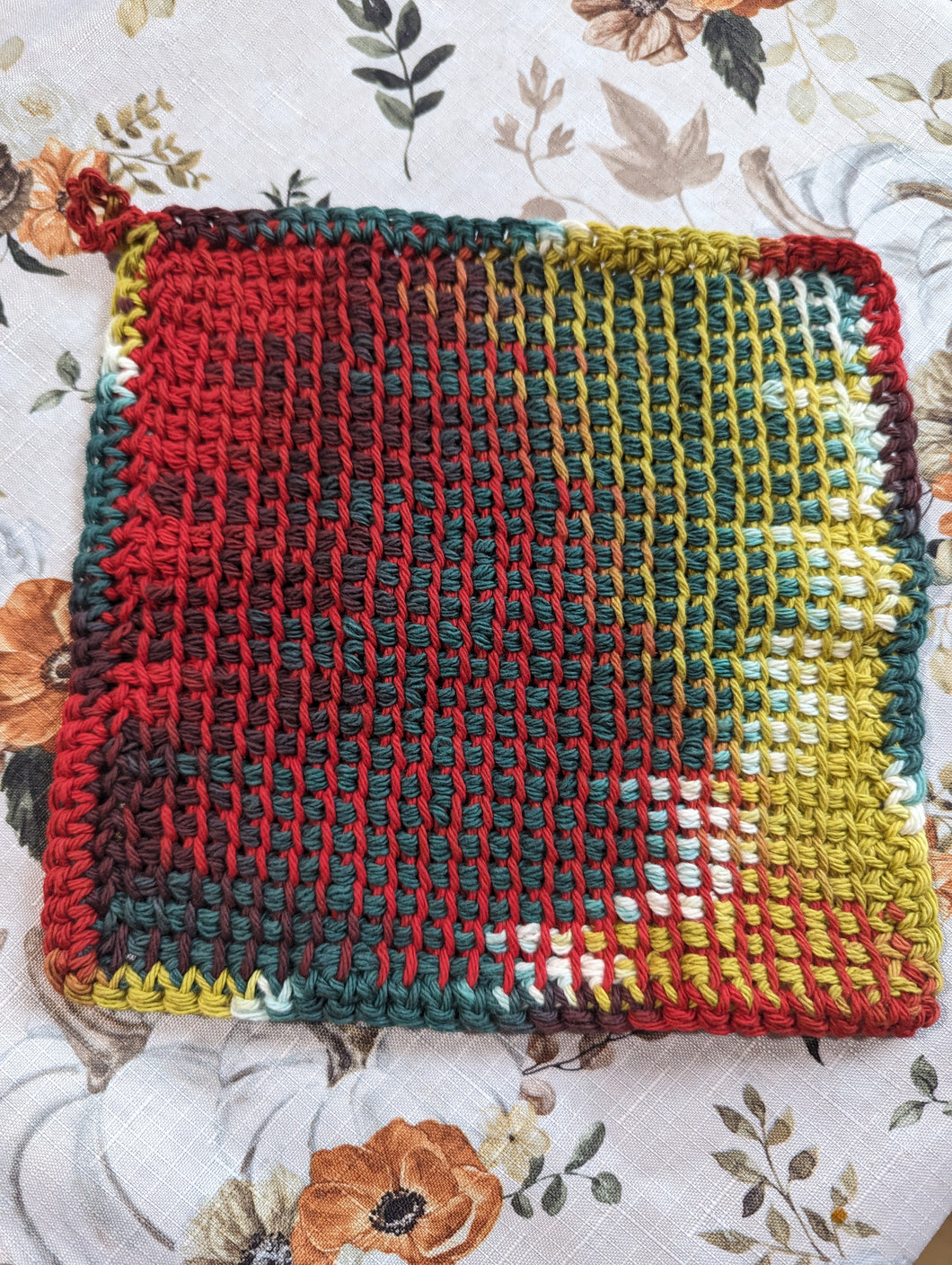 Hand crotchet cotton dish/washcloth.