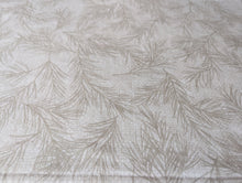 Load image into Gallery viewer, Pair of 2 Cotton Reversible Placemats
