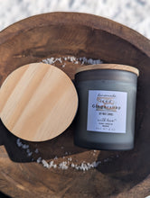Load image into Gallery viewer, Iced Gingersnap Soy Candle
