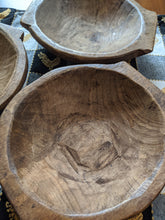 Load image into Gallery viewer, Waxed round dough bowls
