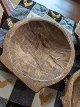 Load image into Gallery viewer, Waxed round dough bowls
